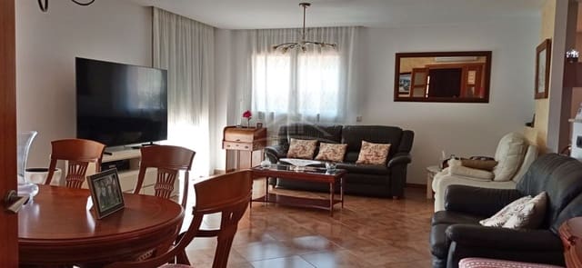 Chalet de 7 habitaciones en Platja d'Aro, Castell-Platja d'Aro en venta con piscina garaje - 1.700.000 € (Ref: 8585387)