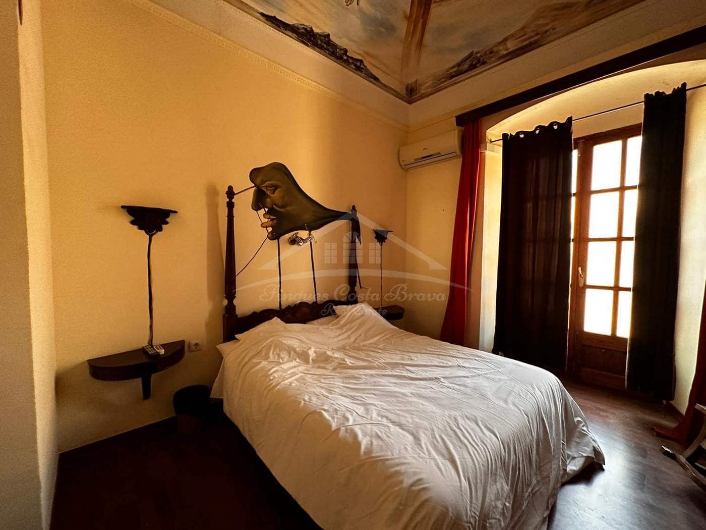 24 soveværelse Hotel til salg i Darnius - € 3.300.000 (Ref: 8585392)