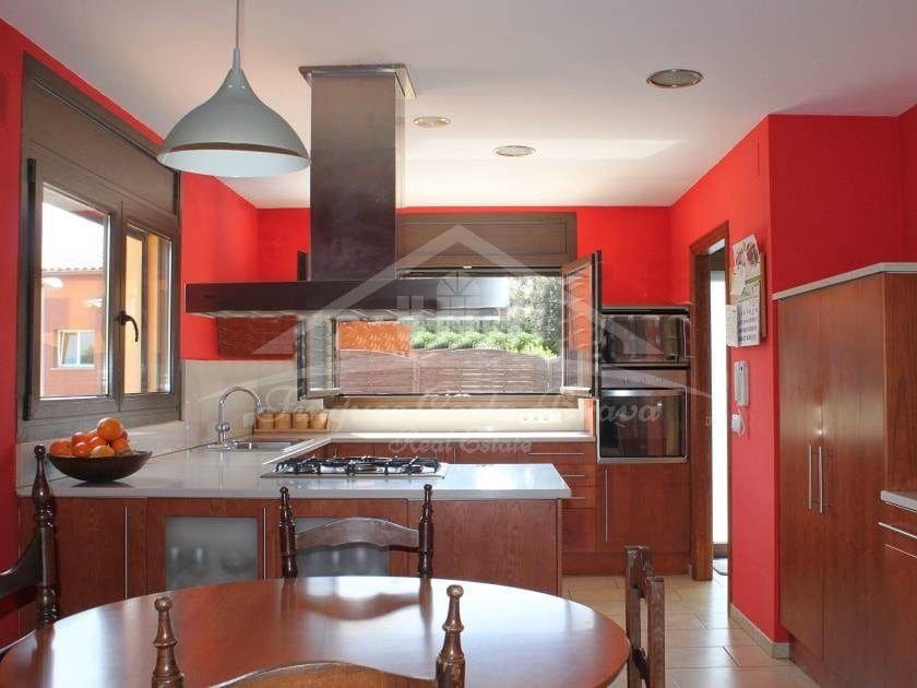 3 soverom Villa til salgs i Begur med svømmebasseng garasje - € 580 000 (Ref: 8585396)