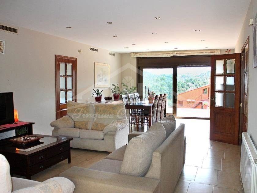 3 soverom Villa til salgs i Begur med svømmebasseng garasje - € 580 000 (Ref: 8585396)