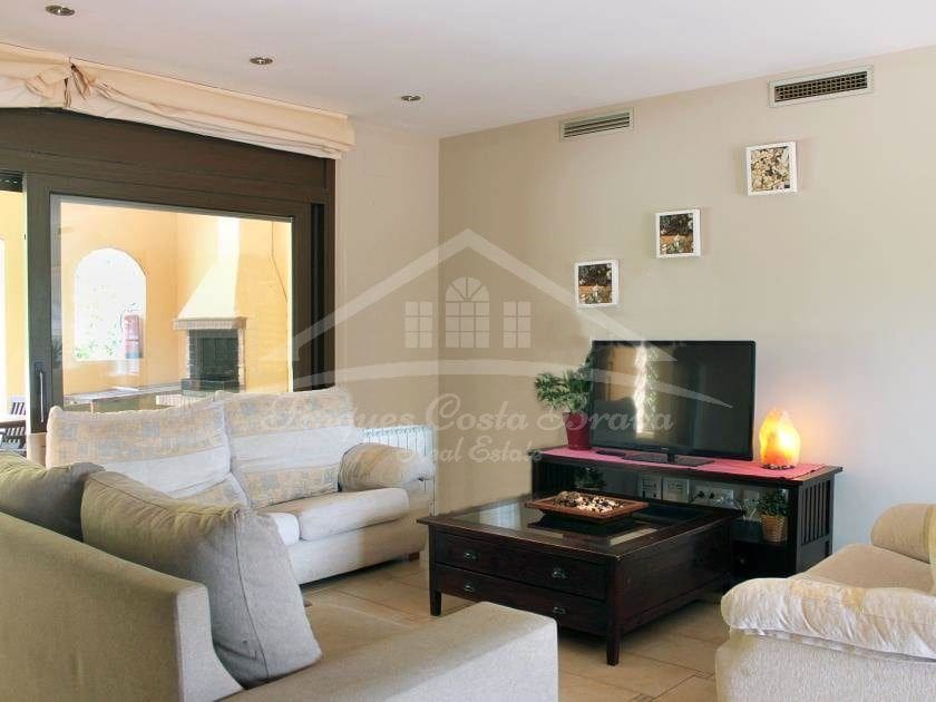 3 soverom Villa til salgs i Begur med svømmebasseng garasje - € 580 000 (Ref: 8585396)