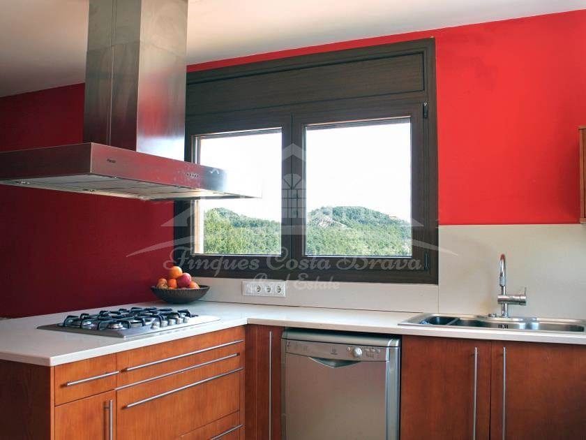 3 soverom Villa til salgs i Begur med svømmebasseng garasje - € 580 000 (Ref: 8585396)