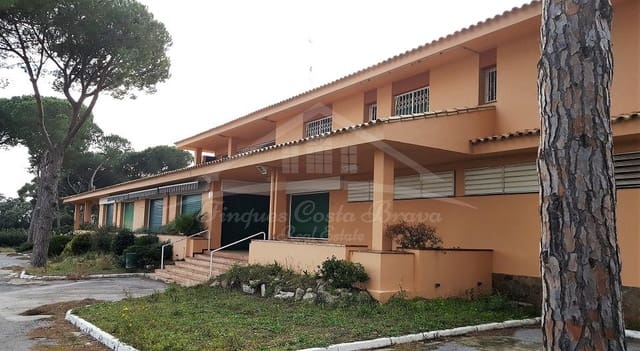 6 soveværelse Erhverv til salg i Vall-llobrega med garage - € 800.000 (Ref: 8585397)