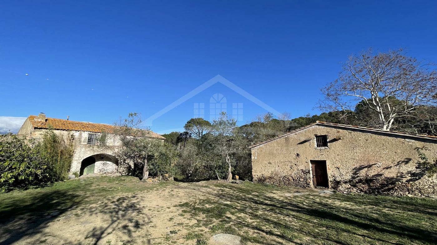 Finka/Dom wiejski na sprzedaż w Llanca - 595 000 € (Ref: 8586803)