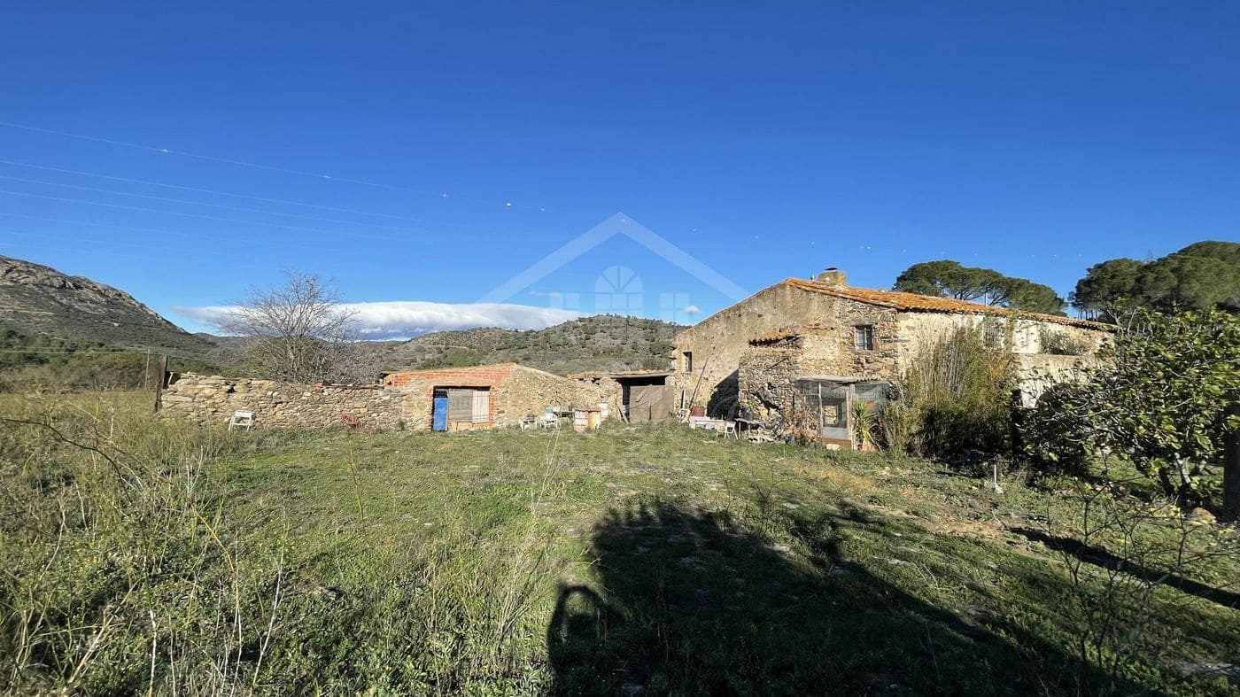 Finka/Dom wiejski na sprzedaż w Llanca - 595 000 € (Ref: 8586803)