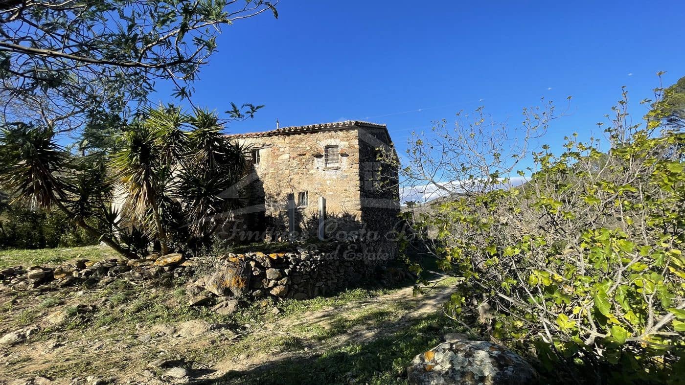 Finka/Dom wiejski na sprzedaż w Llanca - 595 000 € (Ref: 8586803)