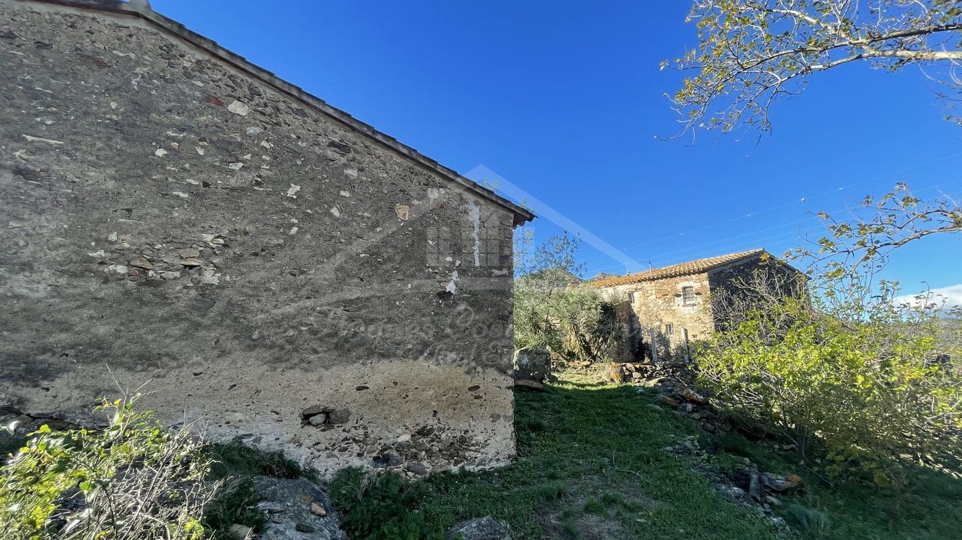 Finka/Dom wiejski na sprzedaż w Llanca - 595 000 € (Ref: 8586803)