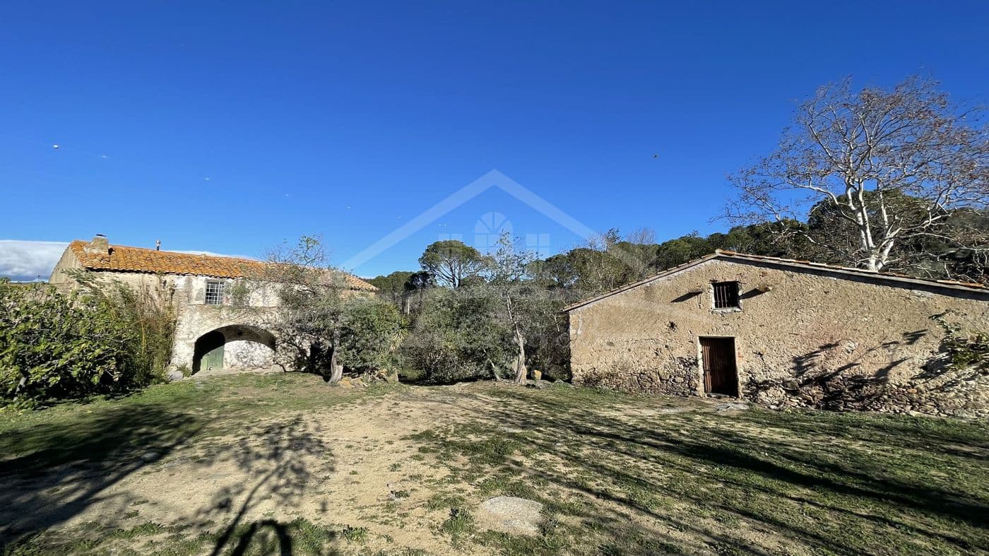 Finka/Dom wiejski na sprzedaż w Llanca - 595 000 € (Ref: 8586803)