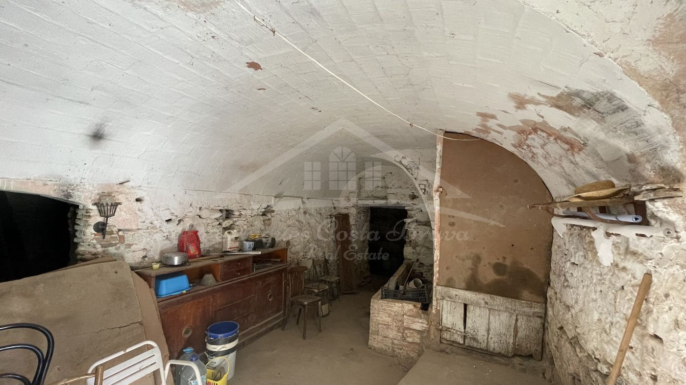 Finka/Dom wiejski na sprzedaż w Llanca - 595 000 € (Ref: 8586803)