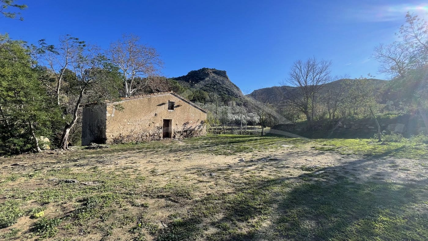 Finka/Dom wiejski na sprzedaż w Llanca - 595 000 € (Ref: 8586803)