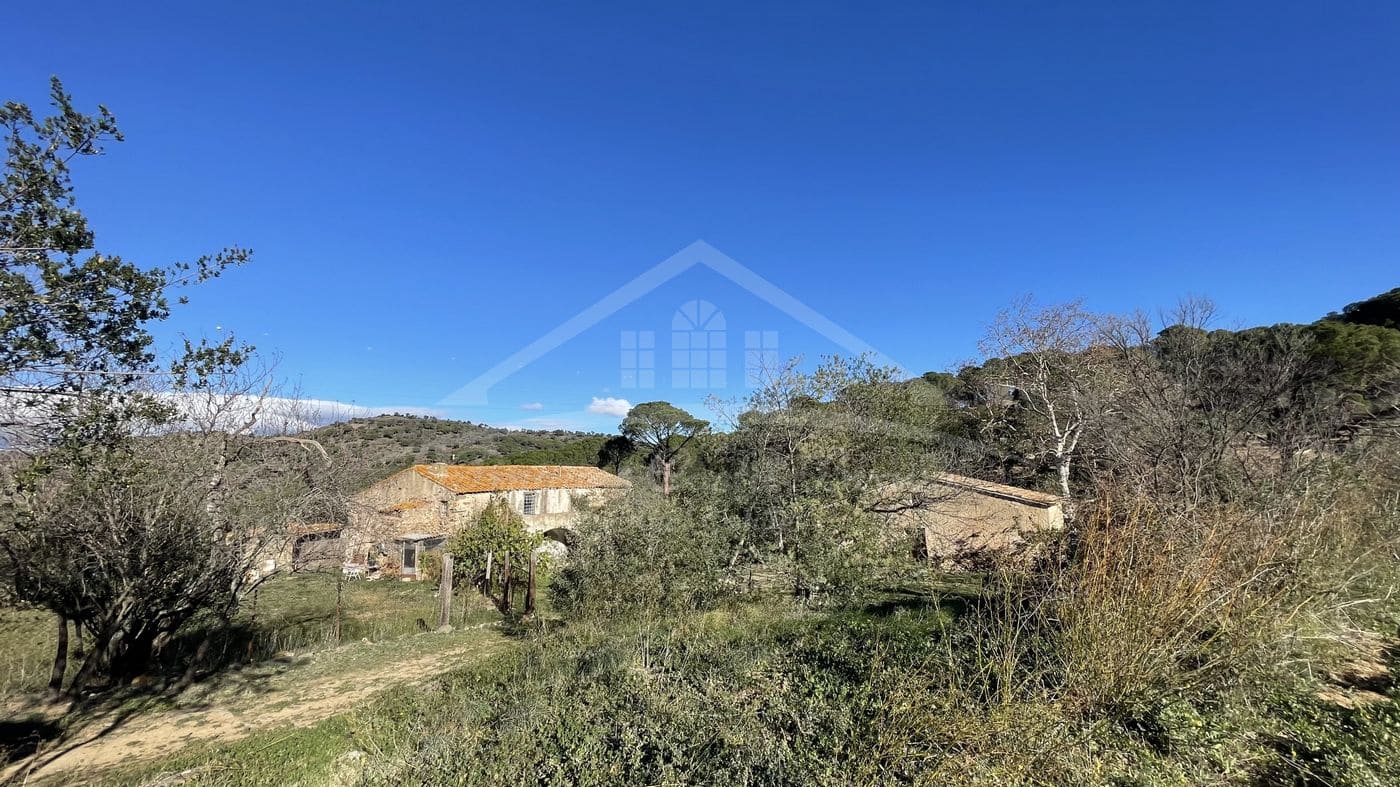 Finka/Dom wiejski na sprzedaż w Llanca - 595 000 € (Ref: 8586803)