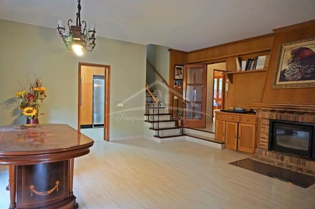 Villa til salg i Tamariu, Palafrugell med garage - € 750.000 (Ref: 8586811)