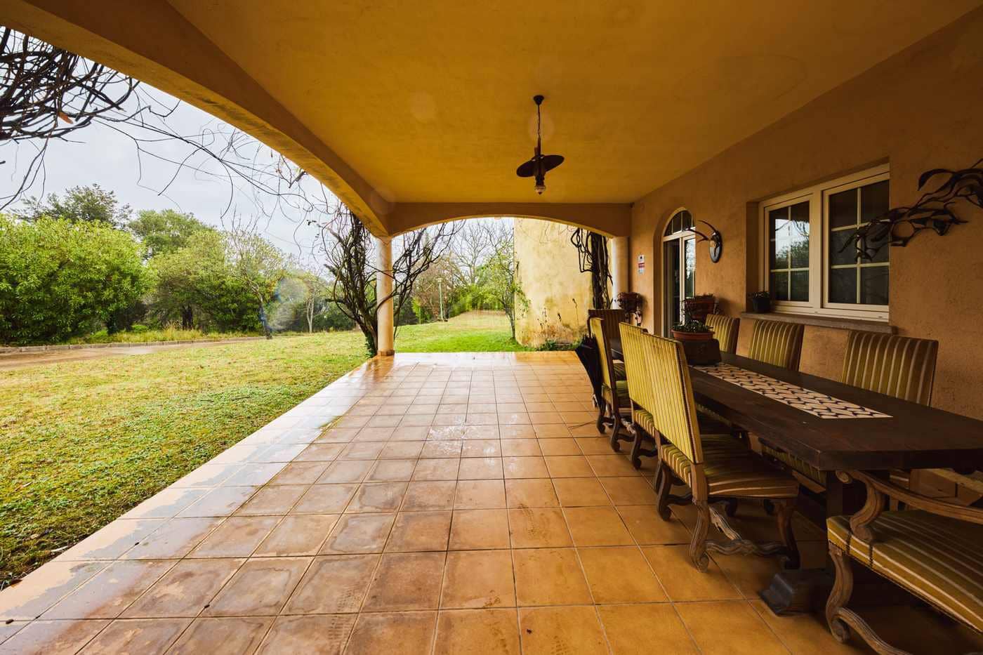 10 soveværelse Finca/Landehus til salg i Celra med swimmingpool garage - € 3.000.000 (Ref: 8586821)