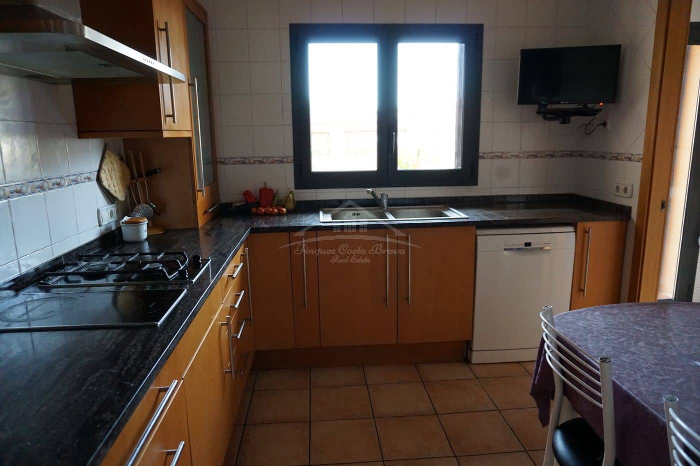 4 bedroom Villa for sale in Palafrugell with garage - € 415,000 (Ref: 8586823)