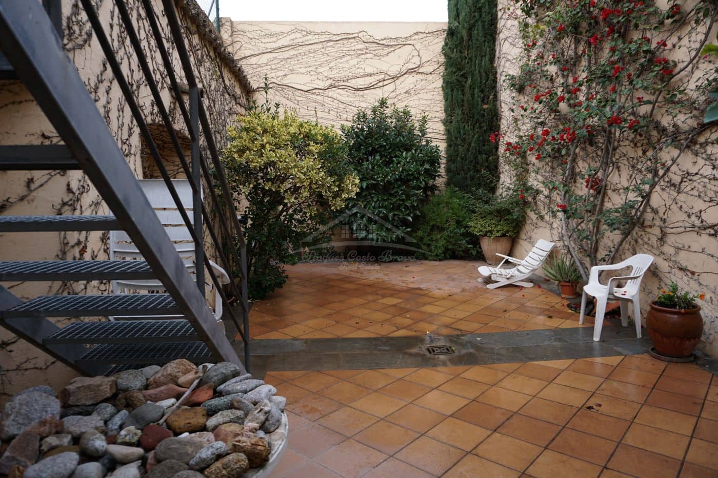 4 bedroom Villa for sale in Palafrugell with garage - € 415,000 (Ref: 8586823)