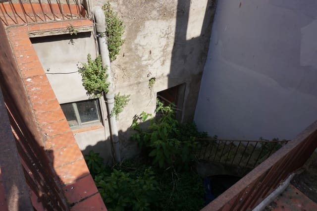 Byhus til salg i Palafrugell - € 315.000 (Ref: 8586831)