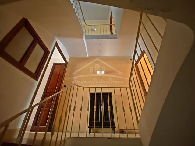 8 chambre Maison de Ville à vendre à Palafrugell - 425 000 € (Ref: 8586841)