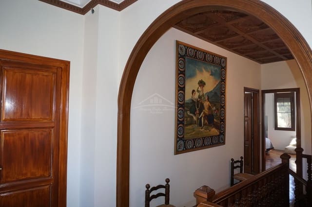 5 bedroom Villa for sale in Palafrugell with pool garage - € 1,950,000 (Ref: 8586846)