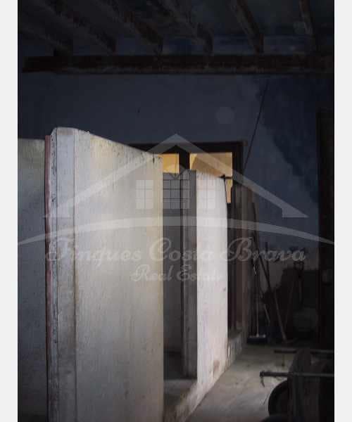 Hus til salgs i Castello d'Empuries med garasje - € 850 000 (Ref: 8586851)