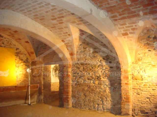 Hus til salgs i Castello d'Empuries med garasje - € 850 000 (Ref: 8586851)