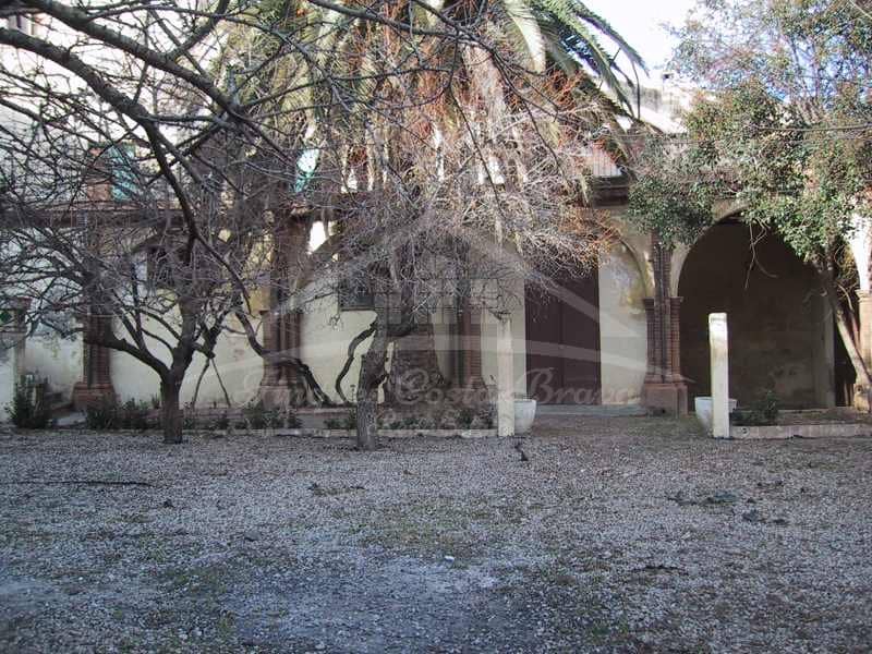 Hus til salgs i Castello d'Empuries med garasje - € 850 000 (Ref: 8586851)