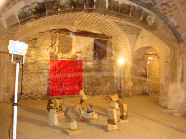 Hus til salgs i Castello d'Empuries med garasje - € 850 000 (Ref: 8586851)