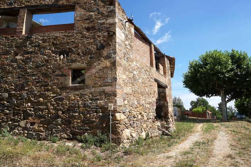 4 soveværelse Finca/Landehus til salg i Brunyola i Sant Marti Sapresa med garage - € 850.000 (Ref: 8586852)