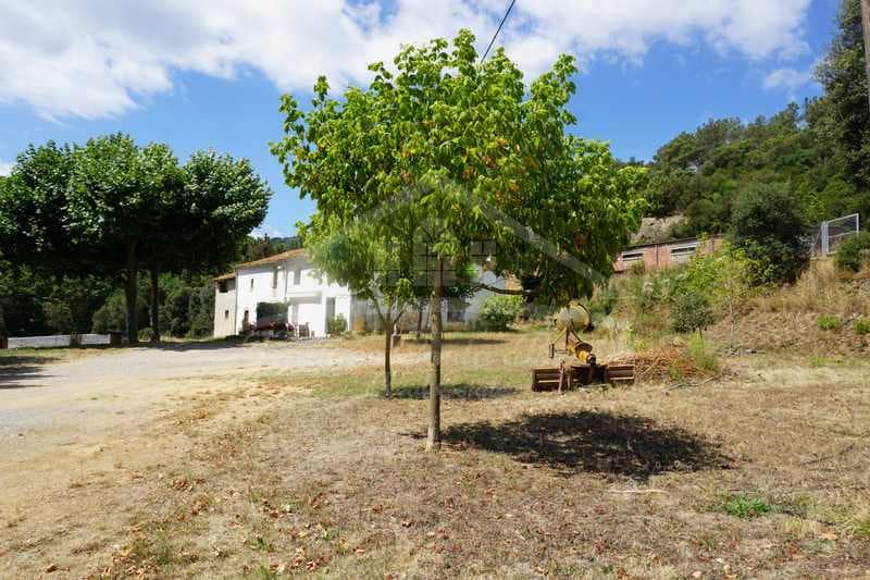 4 soveværelse Finca/Landehus til salg i Brunyola i Sant Marti Sapresa med garage - € 850.000 (Ref: 8586852)