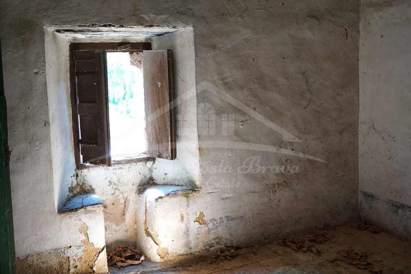 4 soveværelse Finca/Landehus til salg i Brunyola i Sant Marti Sapresa med garage - € 850.000 (Ref: 8586852)