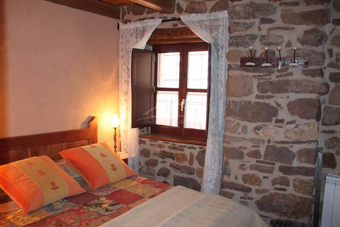 6 bedroom Finca/Country House for sale in Laspaules - € 265,000 (Ref: 8586854)