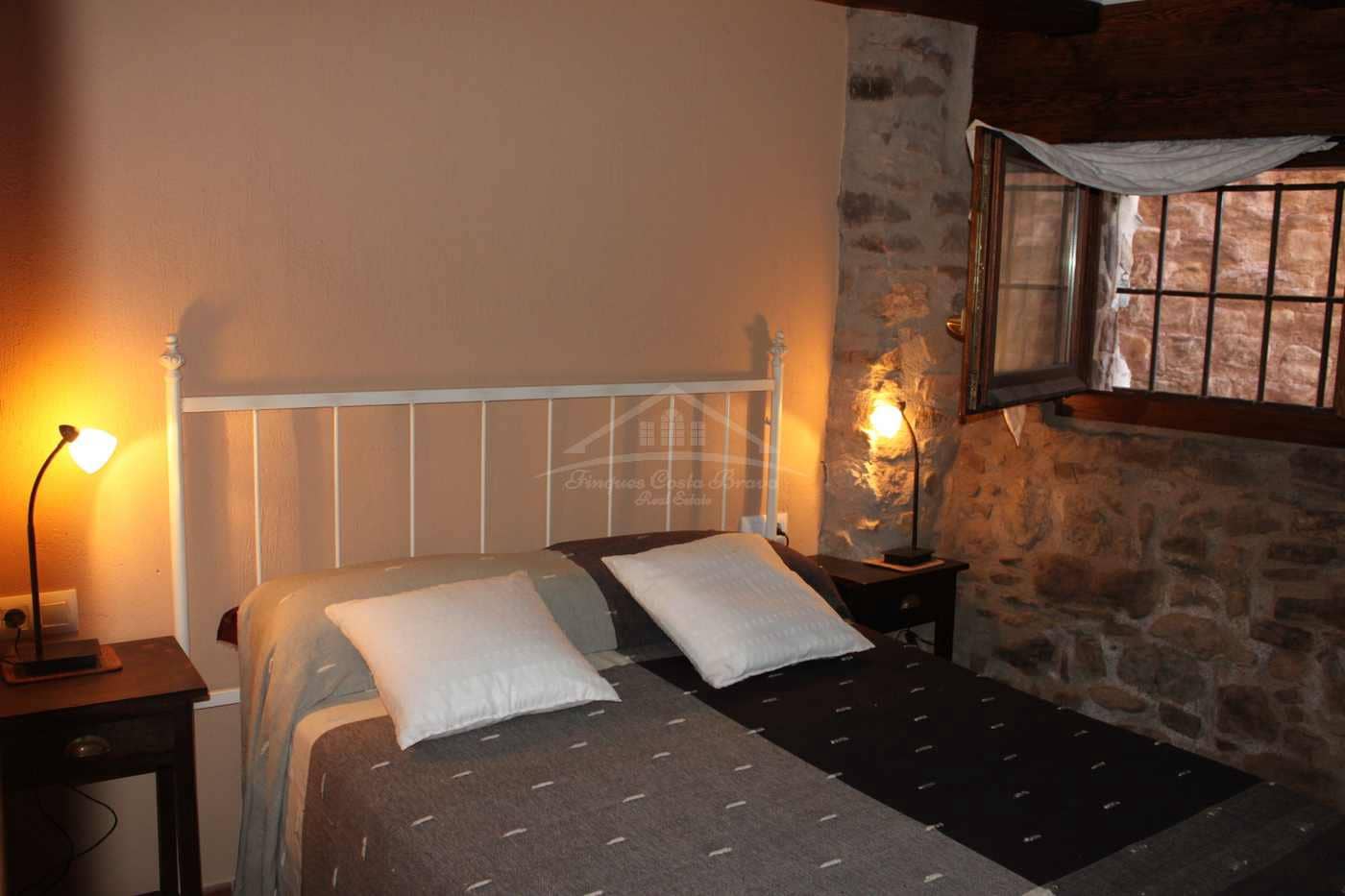 6 bedroom Finca/Country House for sale in Laspaules - € 265,000 (Ref: 8586854)