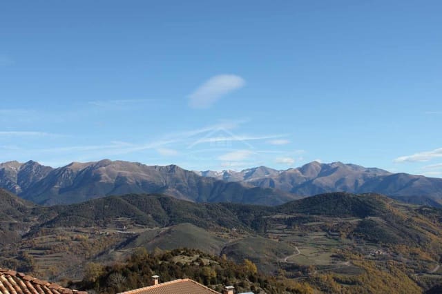 6 bedroom Finca/Country House for sale in Laspaúles - € 265,000 (Ref: 8586854)