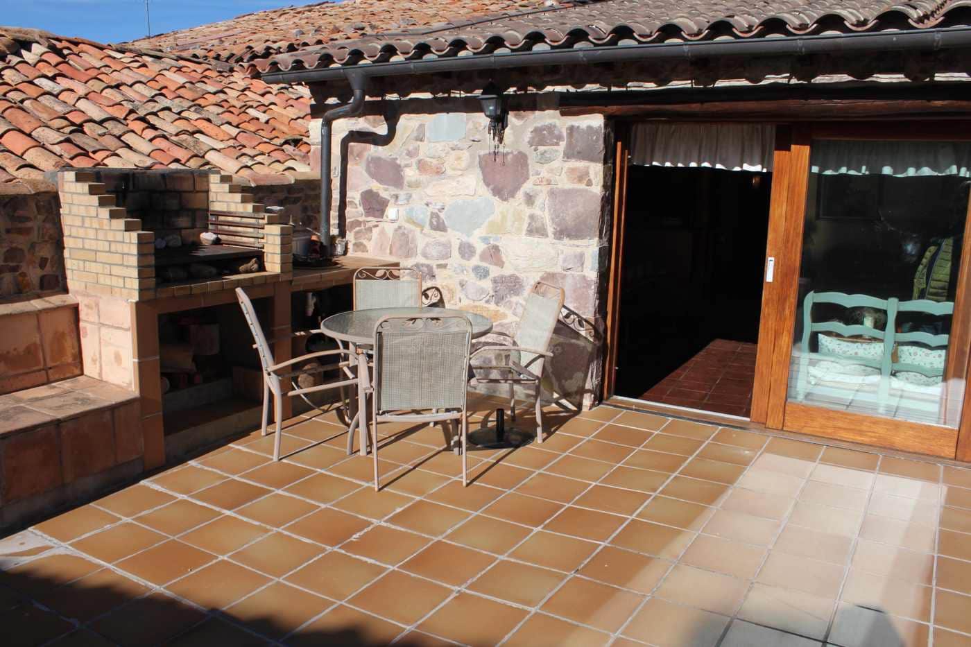 6 bedroom Finca/Country House for sale in Laspaules - € 265,000 (Ref: 8586854)