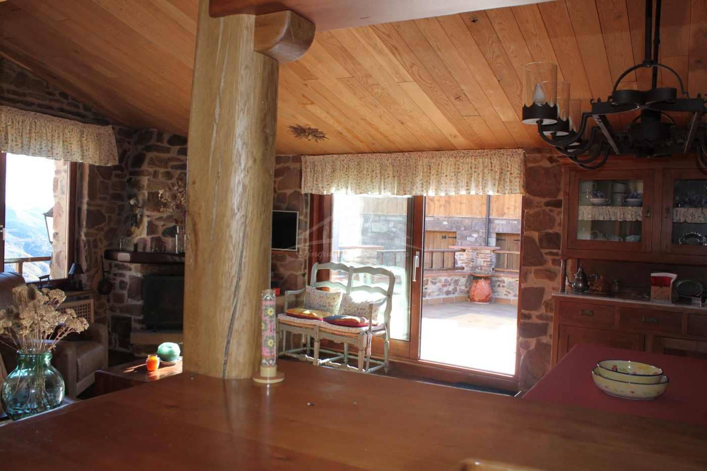 6 bedroom Finca/Country House for sale in Laspaules - € 265,000 (Ref: 8586854)