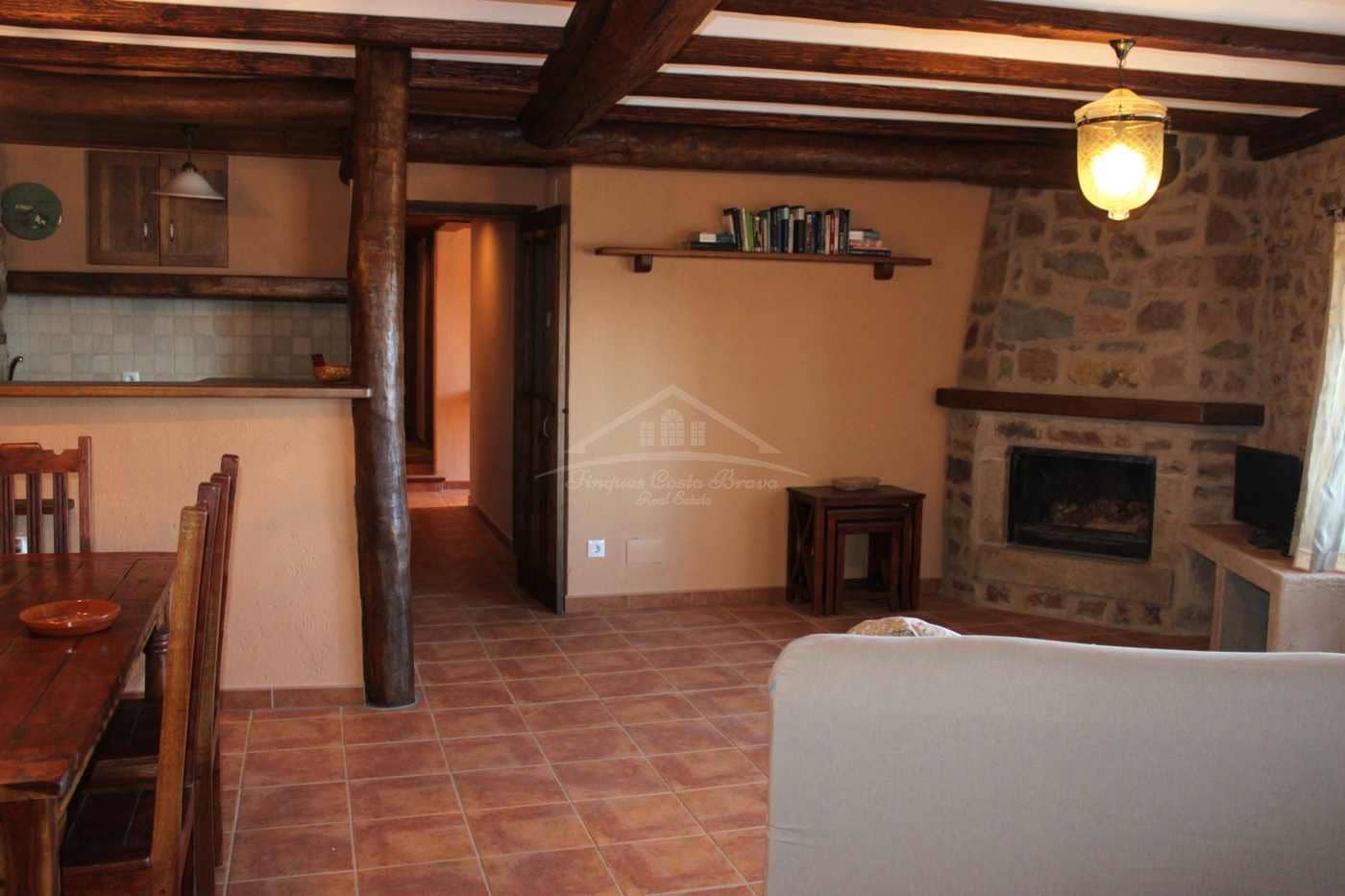 6 bedroom Finca/Country House for sale in Laspaules - € 265,000 (Ref: 8586854)