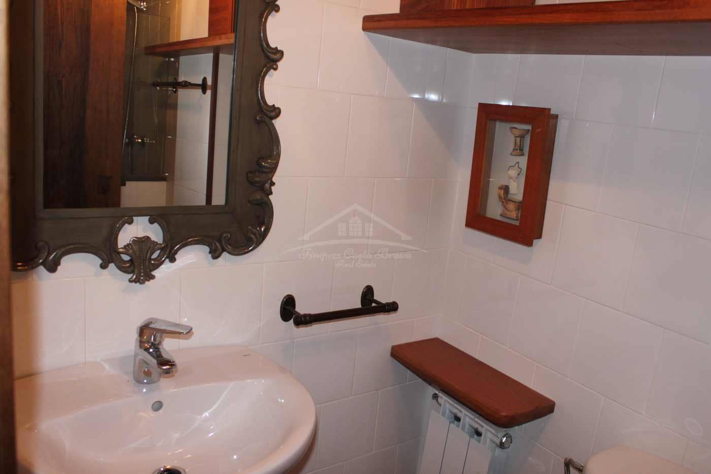 6 bedroom Finca/Country House for sale in Laspaules - € 265,000 (Ref: 8586854)