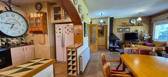 4 soverom Villa til salgs i Begur med svømmebasseng garasje - € 585 000 (Ref: 9254409)