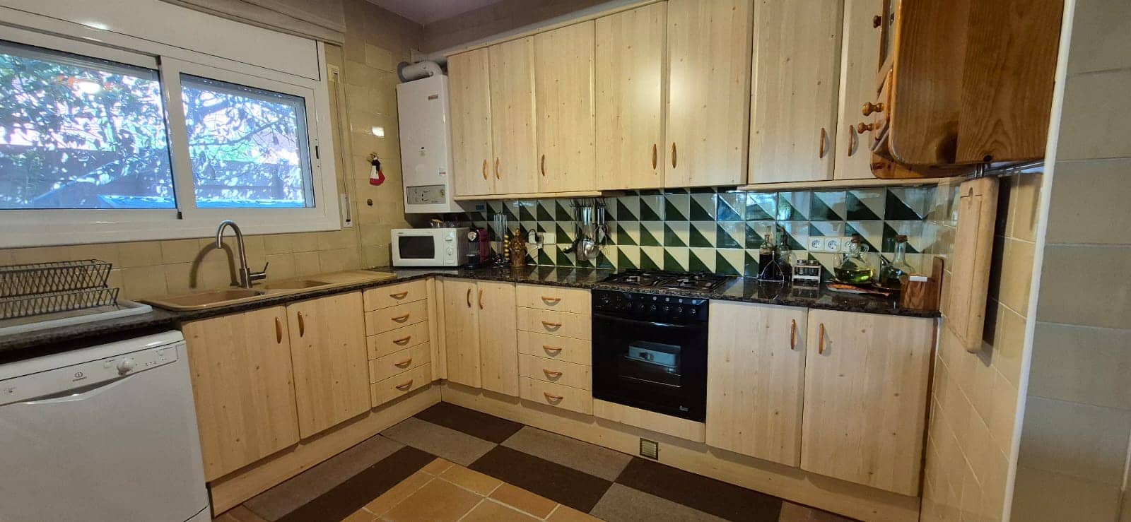 4 soverom Villa til salgs i Begur med svømmebasseng garasje - € 585 000 (Ref: 9254409)