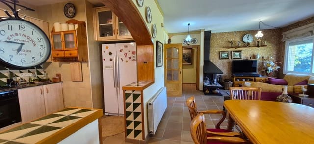 4 soverom Villa til salgs i Begur med svømmebasseng garasje - € 585 000 (Ref: 9254409)