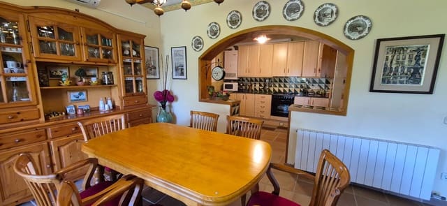 4 soverom Villa til salgs i Begur med svømmebasseng garasje - € 585 000 (Ref: 9254409)