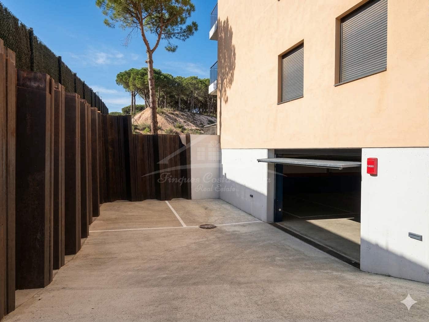 3 soverom Leilighet til salgs i Pals med svømmebasseng garasje - € 350 000 (Ref: 9687361)