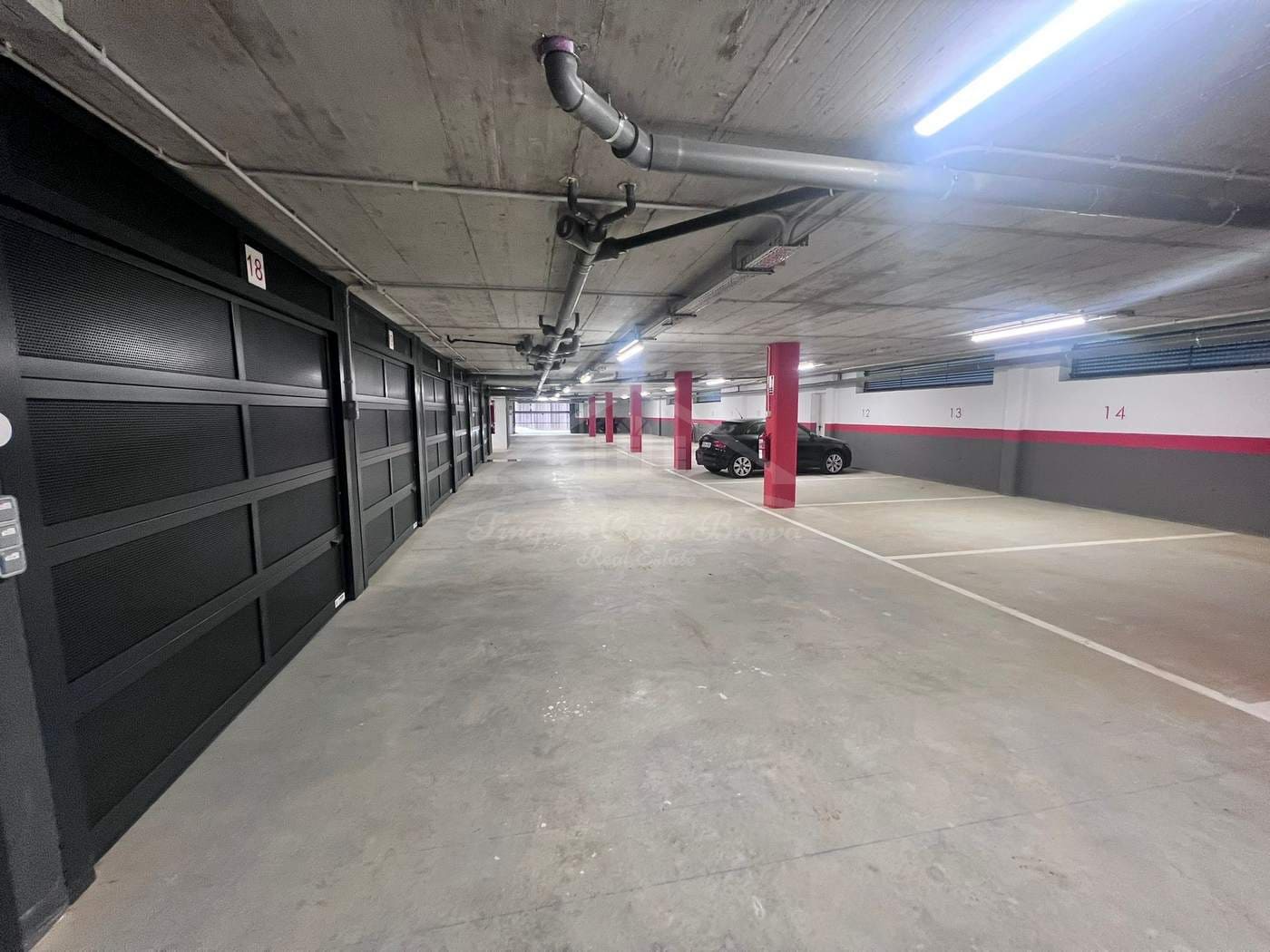 3 soverom Leilighet til salgs i Pals med svømmebasseng garasje - € 350 000 (Ref: 9687361)