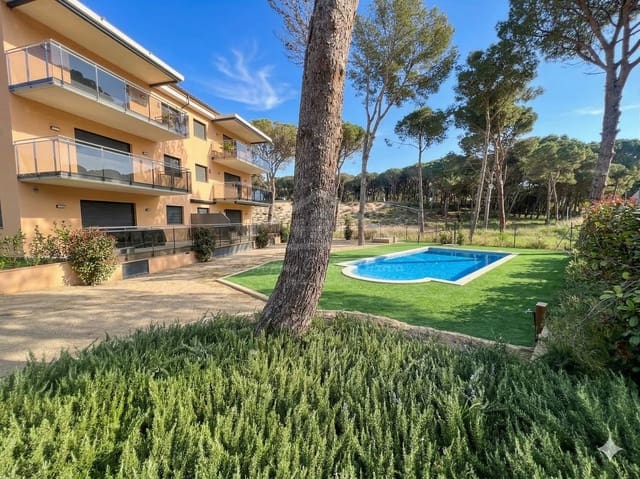 3 soverom Leilighet til salgs i Pals med svømmebasseng garasje - € 350 000 (Ref: 9687361)