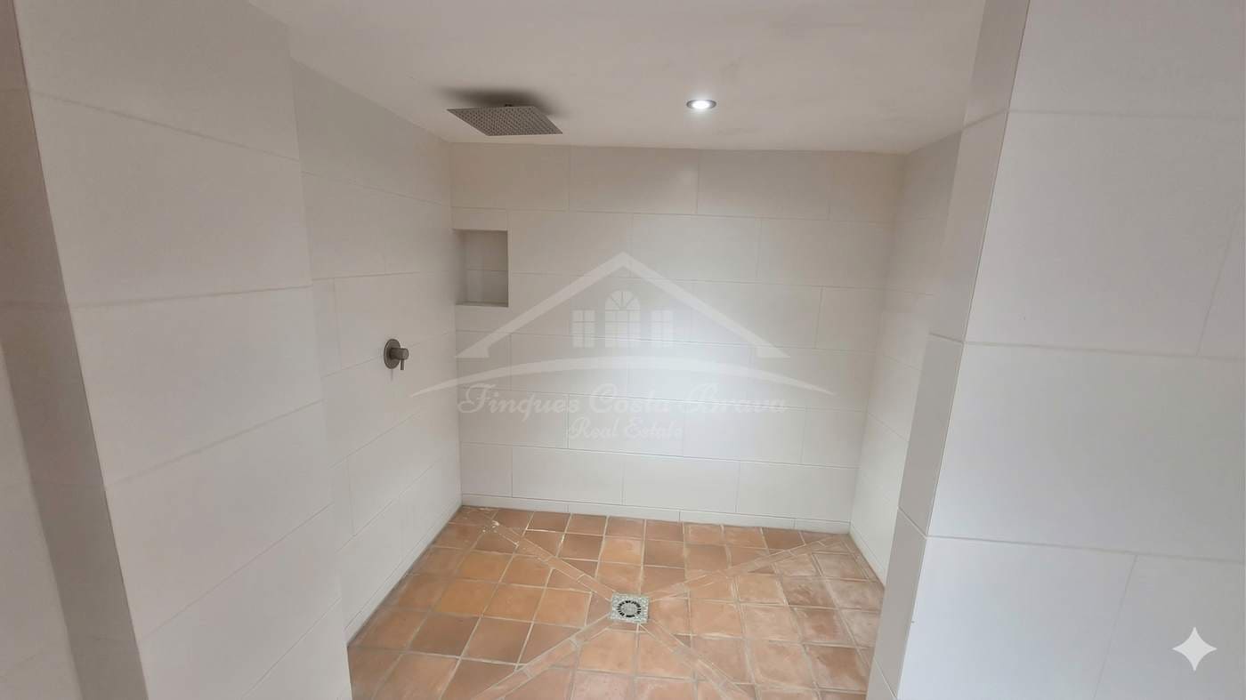 4 bedroom Villa for sale in Palafrugell with garage - € 850,000 (Ref: 9715364)