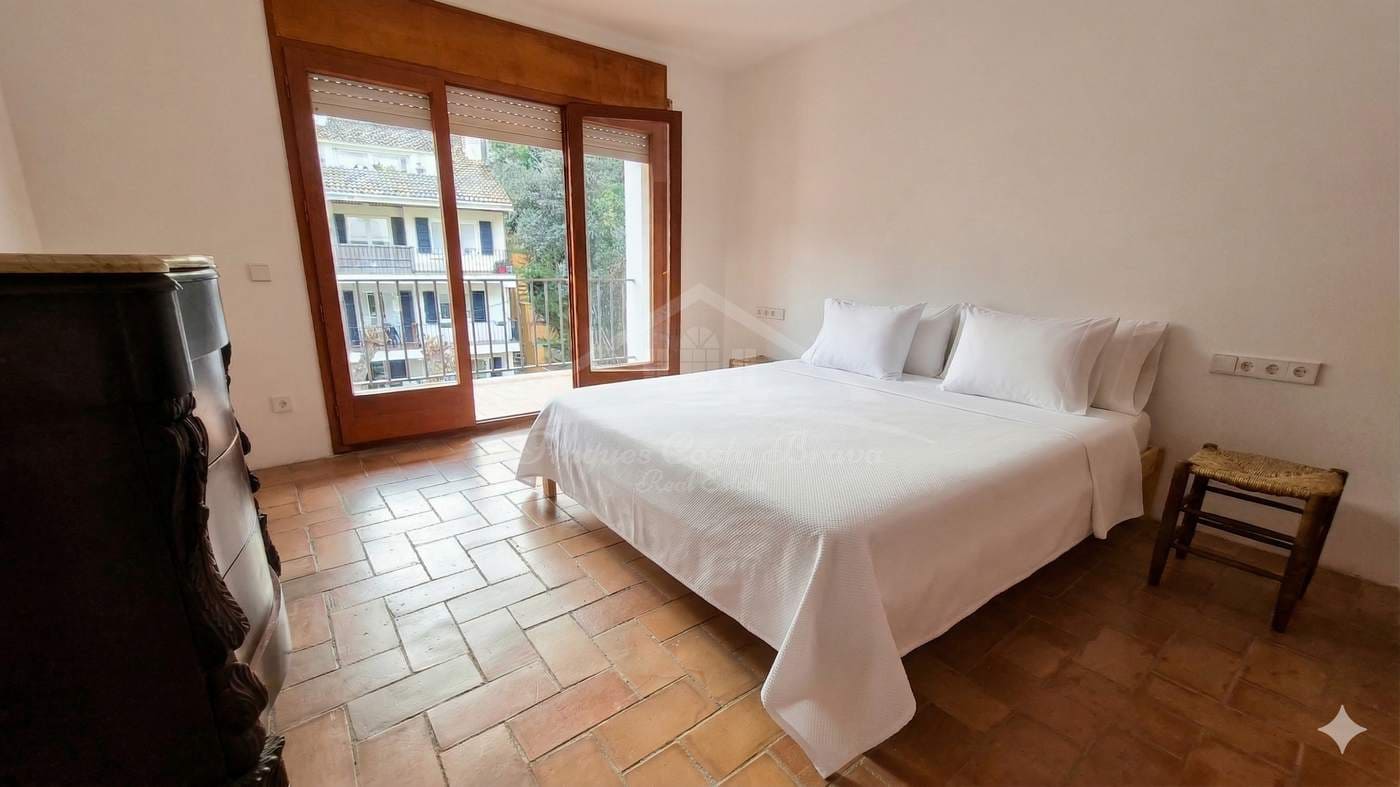 4 bedroom Villa for sale in Palafrugell with garage - € 850,000 (Ref: 9715364)