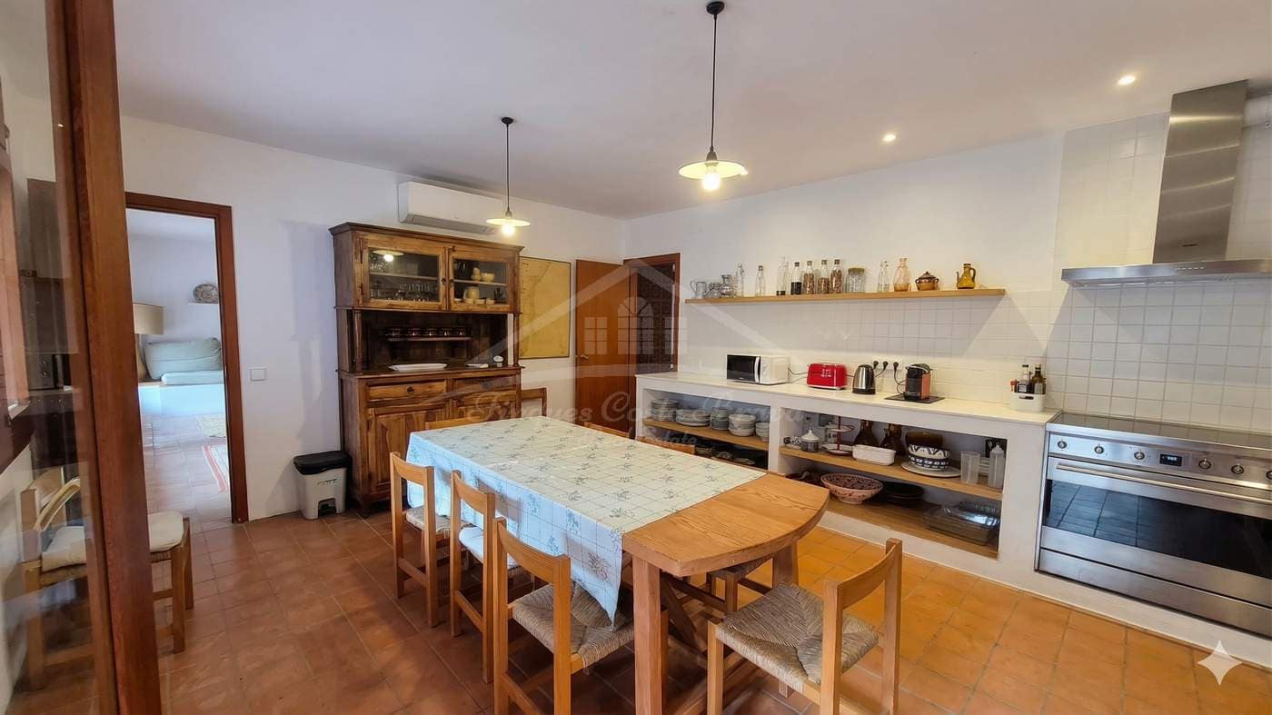 4 bedroom Villa for sale in Palafrugell with garage - € 850,000 (Ref: 9715364)