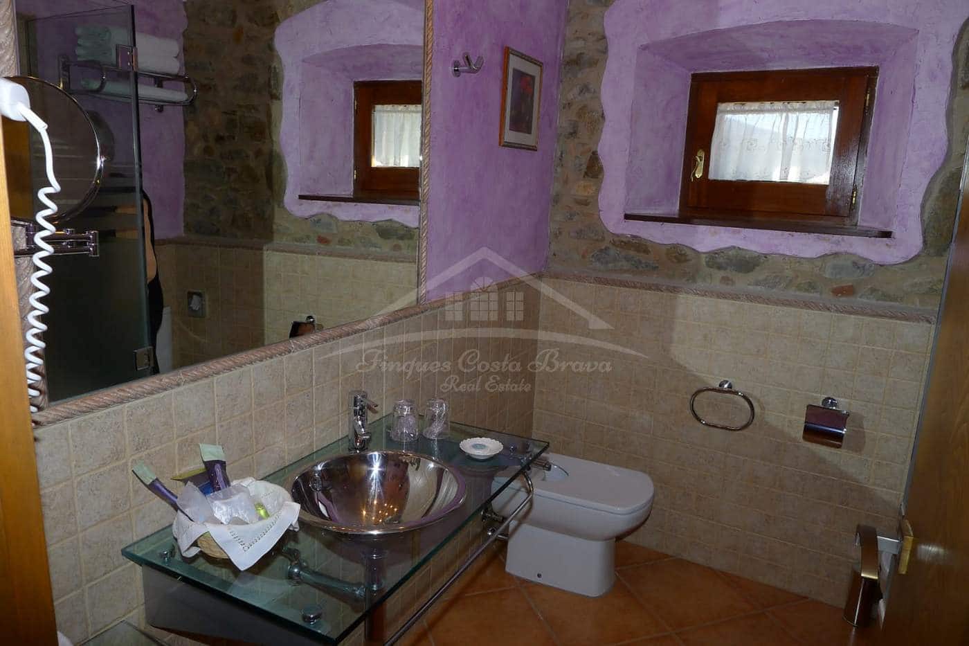 12 sypialnia Finka/Dom wiejski na sprzedaż w Santa Cristina d'Aro z garażem - 1 800 000 € (Ref: 9795071)