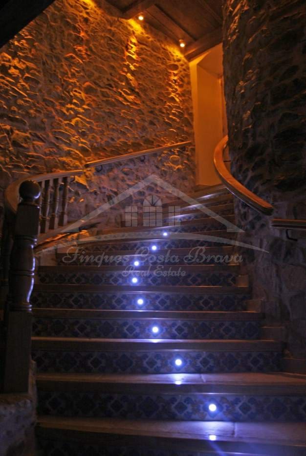 12 sypialnia Finka/Dom wiejski na sprzedaż w Santa Cristina d'Aro z garażem - 1 800 000 € (Ref: 9795071)