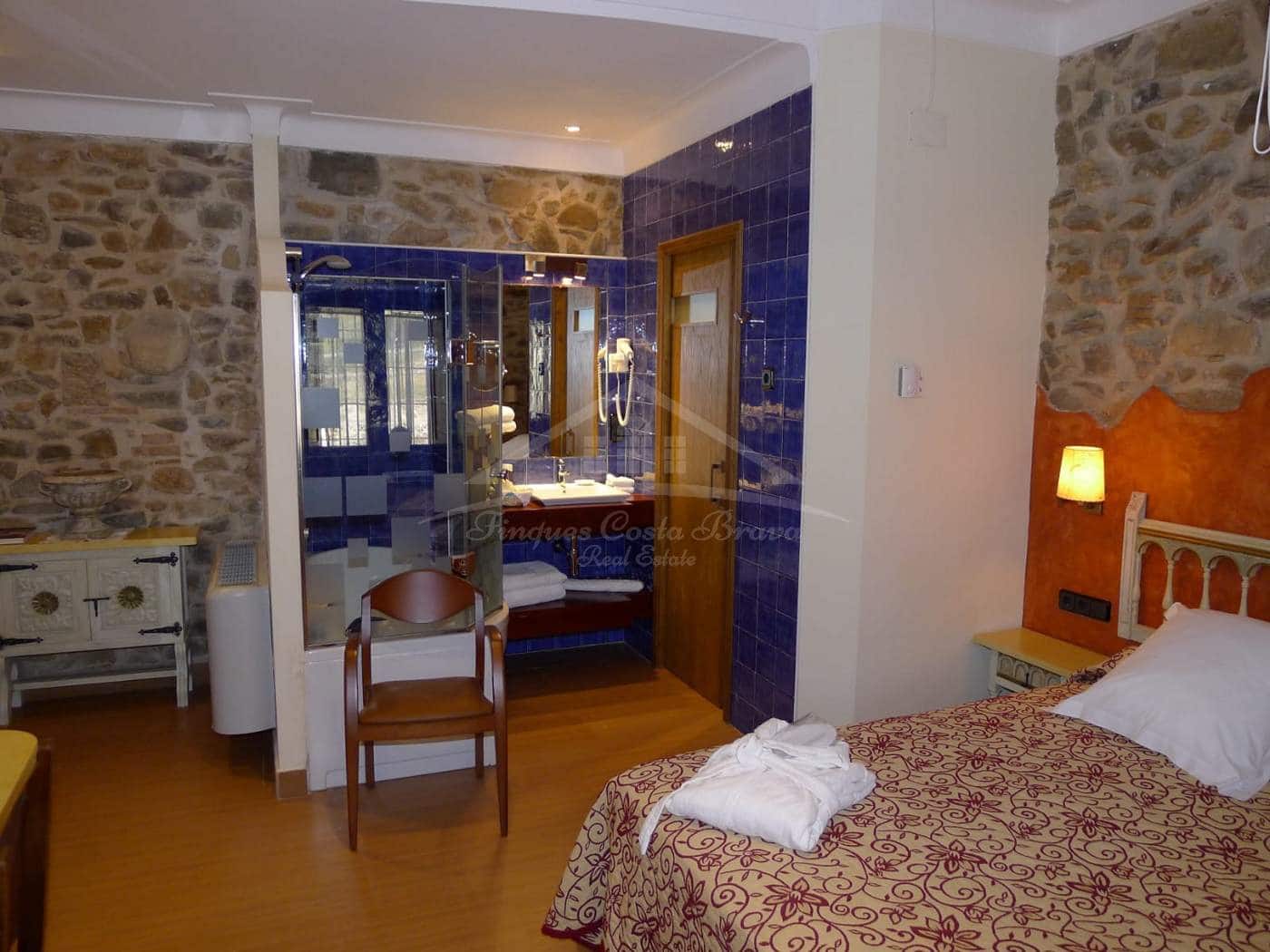 12 sypialnia Finka/Dom wiejski na sprzedaż w Santa Cristina d'Aro z garażem - 1 800 000 € (Ref: 9795071)