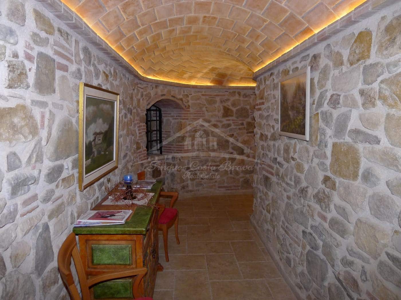 12 sypialnia Finka/Dom wiejski na sprzedaż w Santa Cristina d'Aro z garażem - 1 800 000 € (Ref: 9795071)